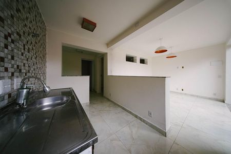 Casa para alugar com 50m², 1 quarto e sem vaga Casa para alugar com 50m², 1 quarto e sem vagaCozinha
