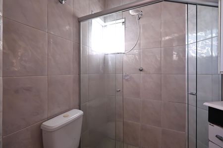 Apartamento à venda com 75m², 3 quartos e 2 vagas Apartamento à venda com 75m², 3 quartos e 2 vagasBanheiro da suíte