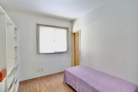 Quarto Suíte de apartamento à venda com 3 quartos, 77m² em Europa, Contagem