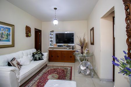 Sala de casa à venda com 3 quartos, 215m² em Penha Circular, Rio de Janeiro