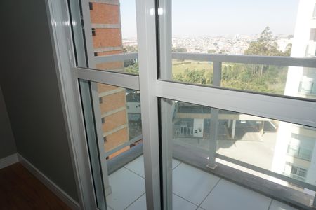 Varanda de apartamento para alugar com 3 quartos, 125m² em Jardim dos Oliveiras, Embu das Artes
