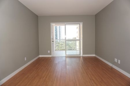Sala de apartamento para alugar com 3 quartos, 125m² em Jardim dos Oliveiras, Embu das Artes