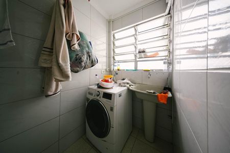 Casa para alugar com 75m², 2 quartos e 2 vagas