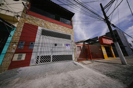 Casa para alugar com 75m², 2 quartos e 2 vagas
