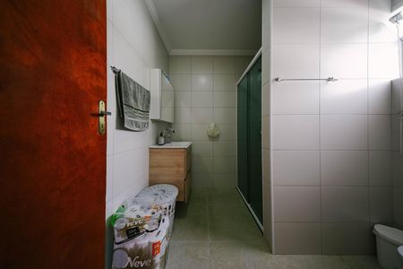 Casa para alugar com 75m², 2 quartos e 2 vagas Casa para alugar com 75m², 2 quartos e 2 vagasBanheiro da Suíte