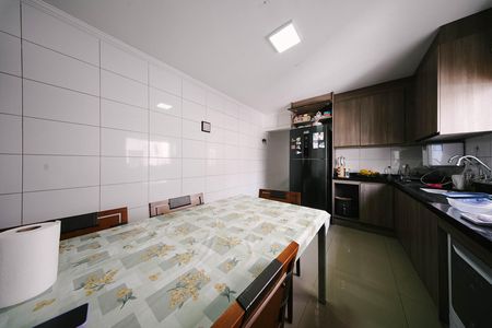 Casa para alugar com 75m², 2 quartos e 2 vagas Casa para alugar com 75m², 2 quartos e 2 vagasCozinha
