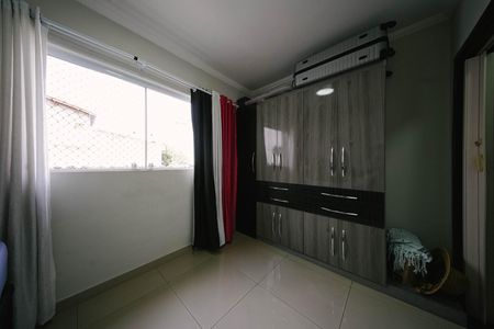 Casa para alugar com 75m², 2 quartos e 2 vagas Casa para alugar com 75m², 2 quartos e 2 vagasQuarto