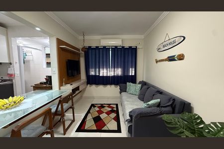 Apartamento para alugar com 2 quartos, 60m² em Jardim Las Palmas, Guarujá