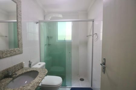 Banheiro Social de apartamento para alugar com 2 quartos, 60m² em Jardim Las Palmas, Guarujá