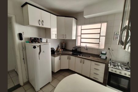Cozinha de apartamento à venda com 2 quartos, 56m² em Jardim America, Jundiaí
