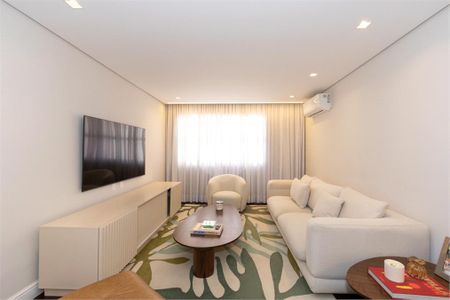 Apartamento à venda com 3 quartos, 126m² em Indianópolis, São Paulo