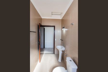 Banheiro de casa para alugar com 2 quartos, 130m² em Jardim Vista Linda, São Paulo