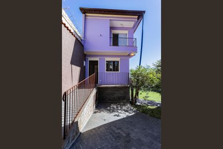 Fachada e garagem de casa para alugar com 2 quartos, 130m² em Jardim Vista Linda, São Paulo