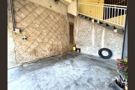 Garagem de casa para alugar com 2 quartos, 76m² em Bandeiras, Osasco