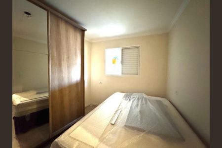 Quarto 2 de casa para alugar com 2 quartos, 76m² em Bandeiras, Osasco