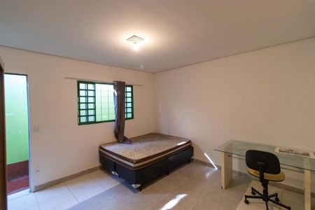Casa para alugar com 45m², 1 quarto e sem vaga Casa para alugar com 45m², 1 quarto e sem vagaQuarto
