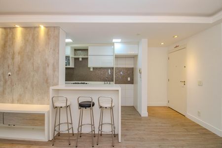 Sala de apartamento para alugar com 2 quartos, 69m² em Jardim Carvalho, Porto Alegre