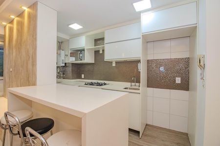 Cozinha e Área de Serviço de apartamento para alugar com 2 quartos, 69m² em Jardim Carvalho, Porto Alegre