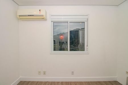 Quarto 1 de apartamento para alugar com 2 quartos, 69m² em Jardim Carvalho, Porto Alegre