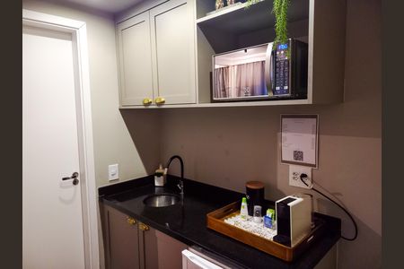 Cozinha de kitnet/studio à venda com 1 quarto, 32m² em Higienópolis, São Paulo
