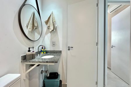 Banheiro de apartamento à venda com 1 quarto, 29m² em Vila Santa Catarina, São Paulo
