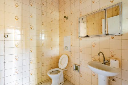 Banheiro de casa para alugar com 1 quarto, 60m² em Vila Brasilina, São Paulo