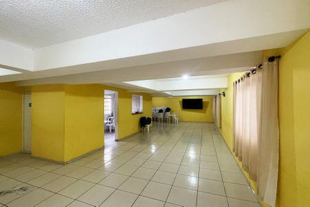 Apartamento para alugar com 48m², 2 quartos e 1 vaga Apartamento para alugar com 48m², 2 quartos e 1 vagaÁrea comum - Salão de festas