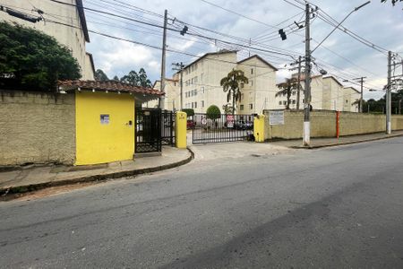 Apartamento para alugar com 48m², 2 quartos e 1 vaga Apartamento para alugar com 48m², 2 quartos e 1 vagaFachada Condomínio