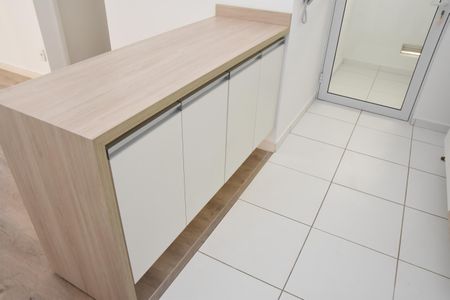 Cozinha armario de apartamento para alugar com 2 quartos, 70m² em Jardim Lacerda, Jundiaí