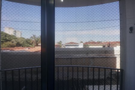 Apartamento para alugar com 75m², 2 quartos e 1 vaga Apartamento para alugar com 75m², 2 quartos e 1 vagaVaranda