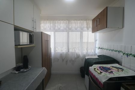 Cozinha de apartamento para alugar com 2 quartos, 75m² em Tortuga, Guarujá