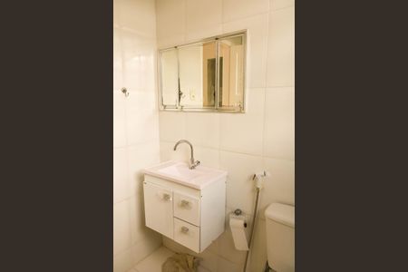 Apartamento para alugar com 52m², 2 quartos e sem vaga Apartamento para alugar com 52m², 2 quartos e sem vagaBanheiro