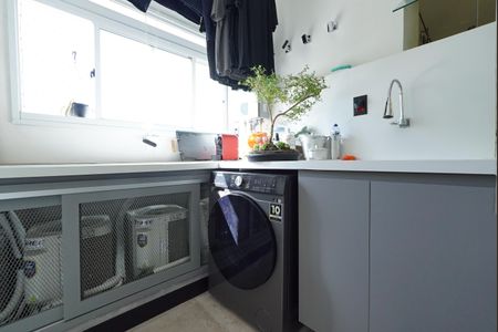 Apartamento para alugar com 81m², 3 quartos e 3 vagasÁrea de Serviço