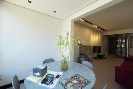 Apartamento para alugar com 81m², 3 quartos e 3 vagasVaranda