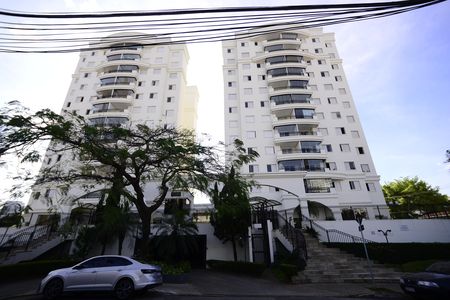 Apartamento para alugar com 81m², 3 quartos e 3 vagasFachada