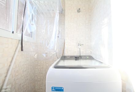 Área de Serviço de apartamento para alugar com 2 quartos, 40m² em Jardim Kuabara, Taboão da Serra