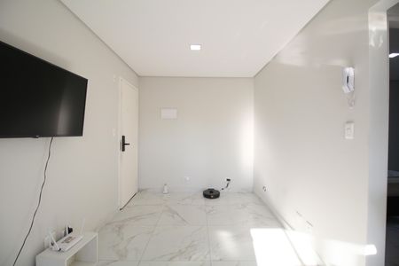 Apartamento para alugar com 2 quartos, 40m² em Jardim Kuabara, Taboão da Serra