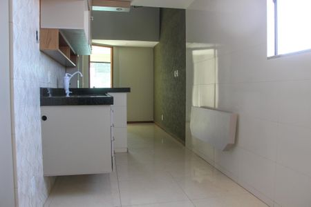 Apartamento para alugar com 2 quartos, 44m² em Palmeiras, Cabo Frio