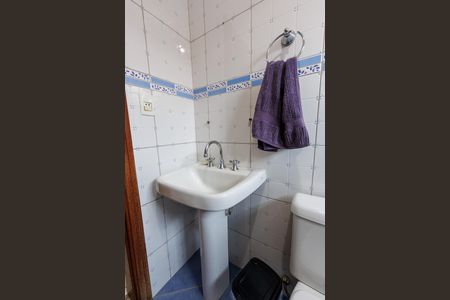 Casa para alugar com 173m², 4 quartos e 2 vagas Casa para alugar com 173m², 4 quartos e 2 vagasBanheiro