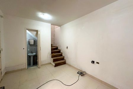 Cozinha de casa de condomínio para alugar com 1 quarto, 35m² em Sacoma, São Paulo