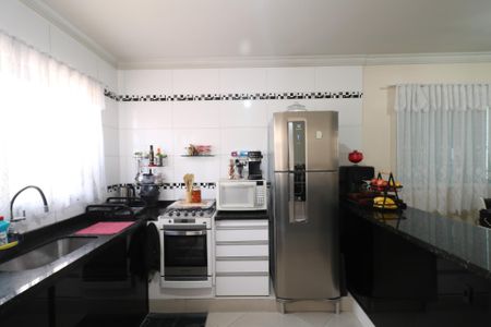 Cozinha de casa à venda com 2 quartos, 140m² em Taboão, Diadema
