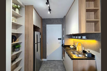 Cozinha de apartamento para alugar com 1 quarto, 24m² em Vila Nova Conceição, São Paulo