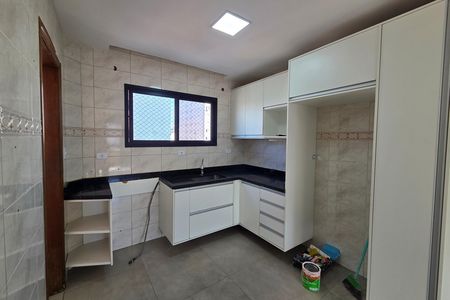 Cozinha de apartamento para alugar com 2 quartos, 64m² em Vila Tupi, Praia Grande