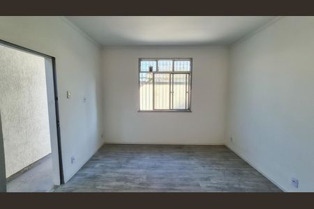 Sala de casa à venda com 3 quartos, 175m² em Penha, Rio de Janeiro