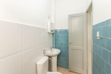 Banheiro de kitnet/studio à venda com 1 quarto, 28m² em Tijuca, Rio de Janeiro