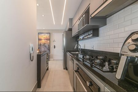 Cozinha de apartamento à venda com 3 quartos, 85m² em Santo Amaro, São Paulo