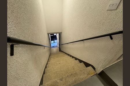 Acesso de kitnet/studio para alugar com 1 quarto, 25m² em Centro, Osasco