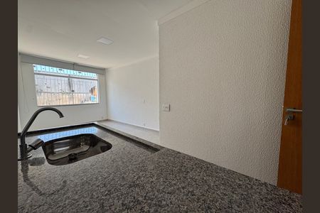 Cozinha de kitnet/studio para alugar com 1 quarto, 25m² em Centro, Osasco
