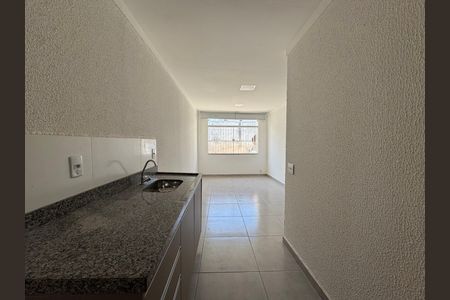Cozinha de kitnet/studio para alugar com 1 quarto, 25m² em Centro, Osasco