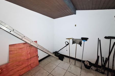 Casa de condomínio à venda com 550m², 4 quartos e 3 vagas Casa de condomínio à venda com 550m², 4 quartos e 3 vagasQuarto de Serviço